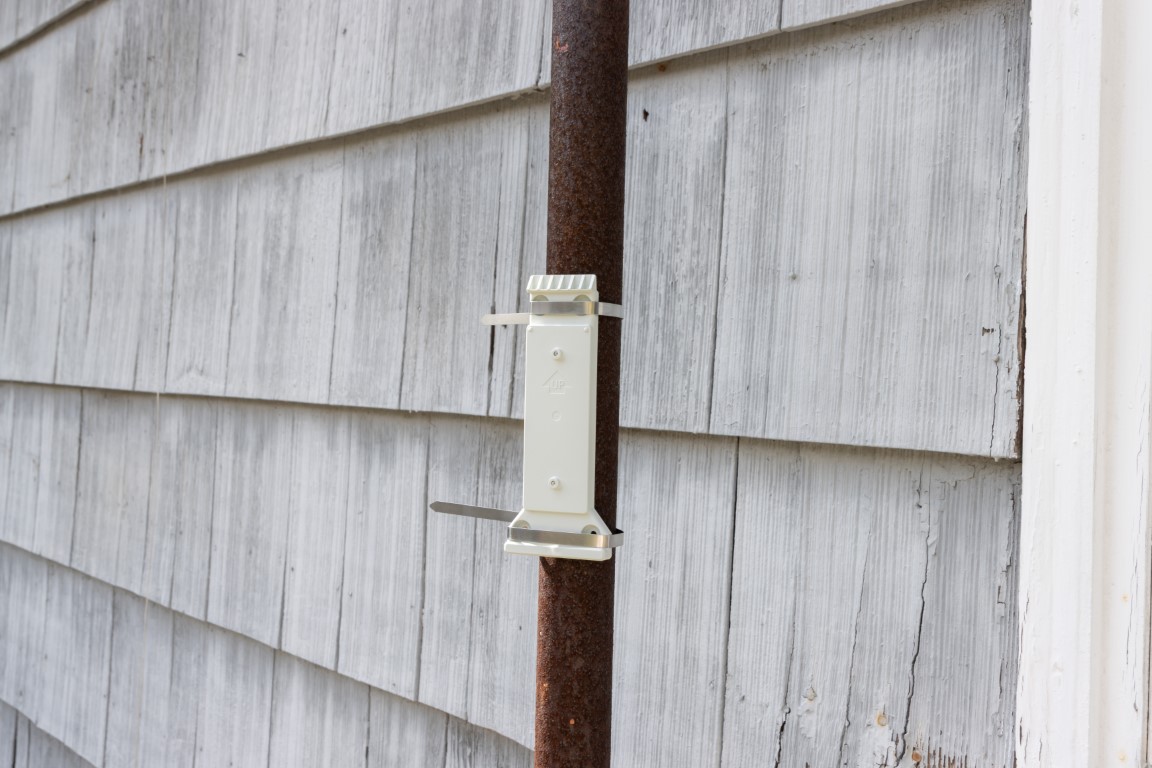 Mount plate installation